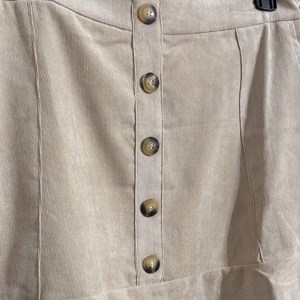 Hem & Thread Light Beige Button-Front Ruffle Skirt - Picture 3 of 9